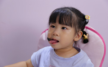 如何糾正小孩發(fā)音？