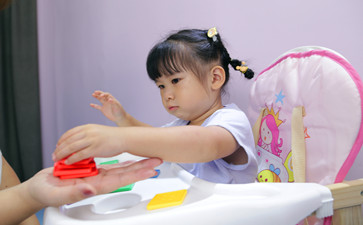 孩子語言表達能力差是什么原因？